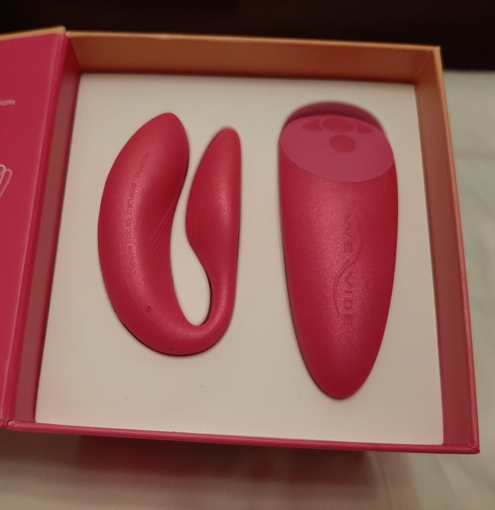 The We-Vibe Chorus and remote