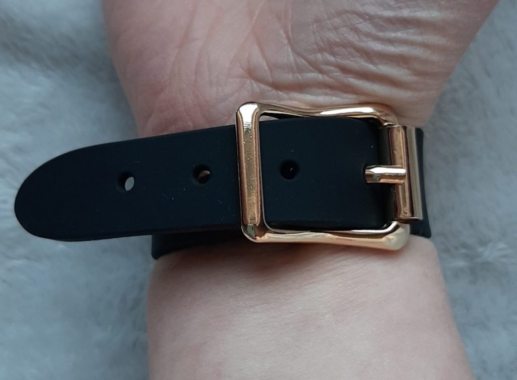 Silicone wrist cuffs